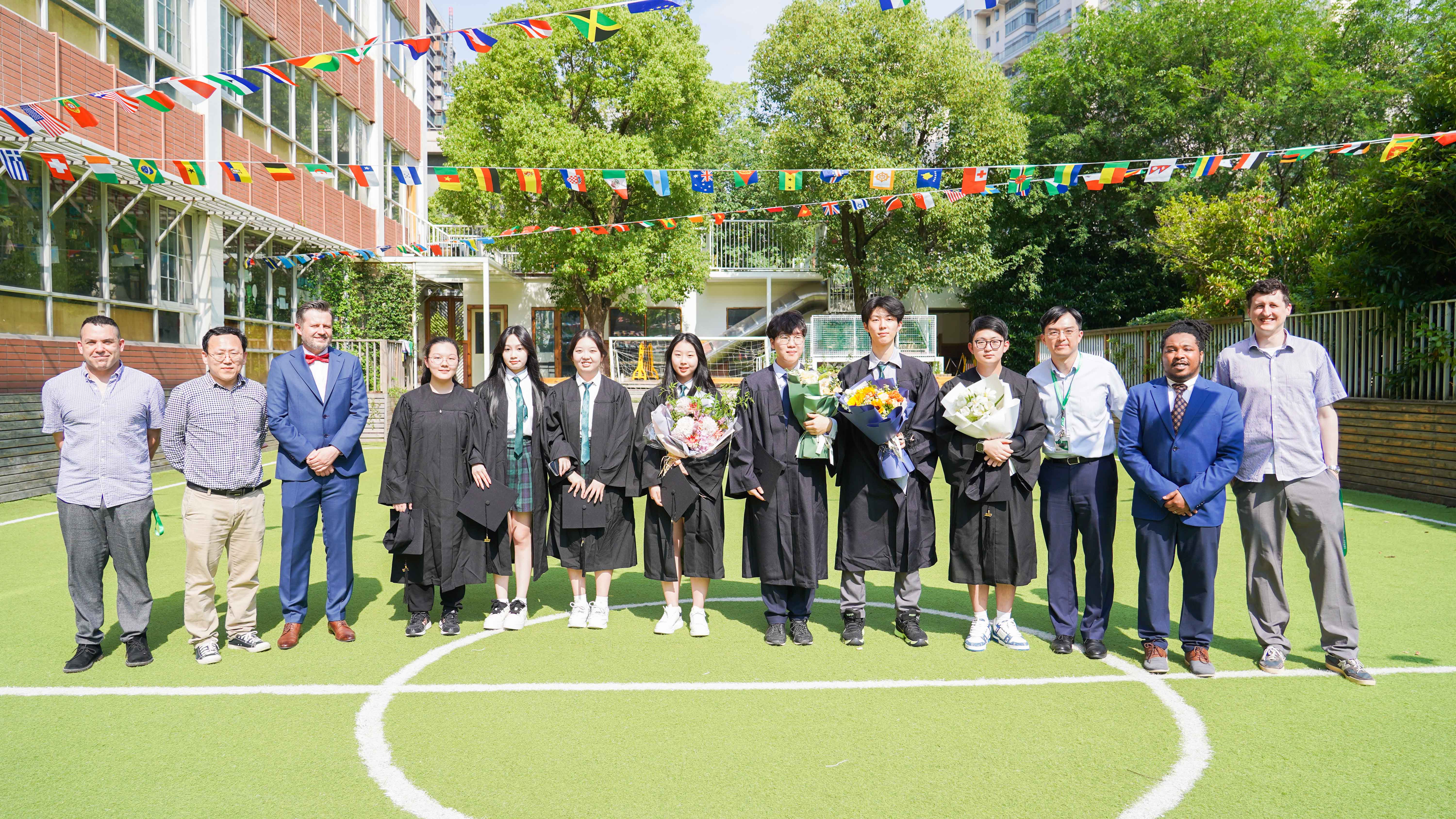 G12 Graduation Ceremony-77.jpg